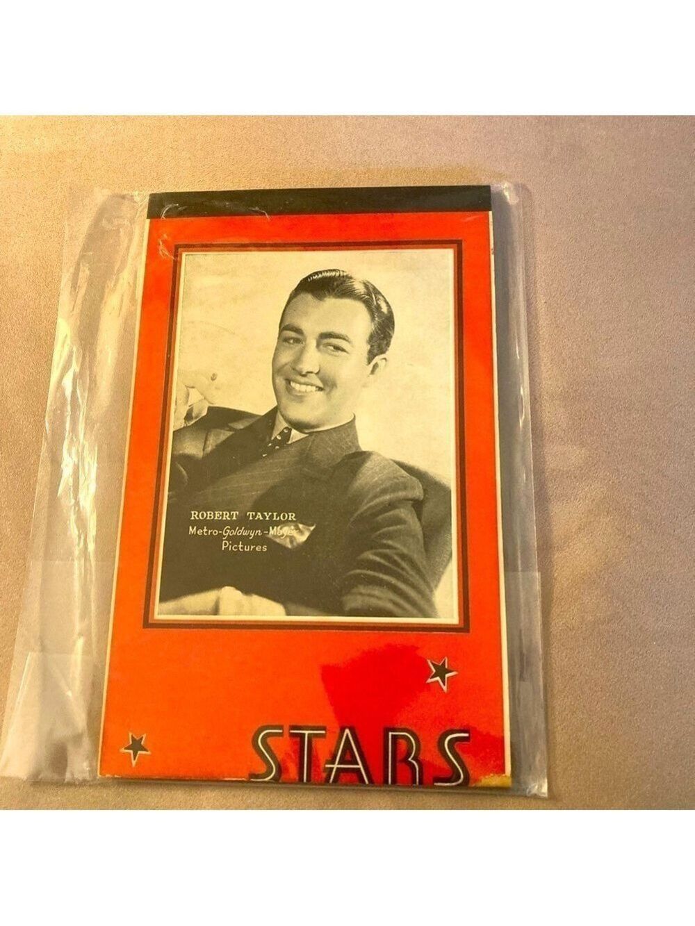 Vintage Stars writing tablet with Robert Taylor, movie star 1940s